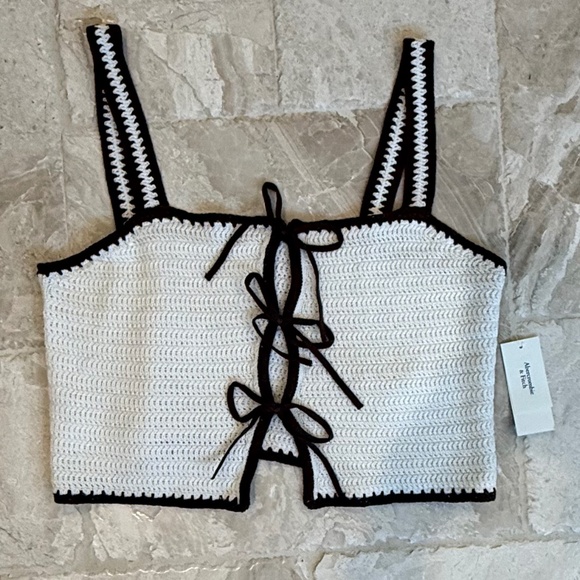 NWT Abercrombie & Fitch Crochet-Style Tie-Front Tank Brown / Cream (Size S) - Picture 3 of 7